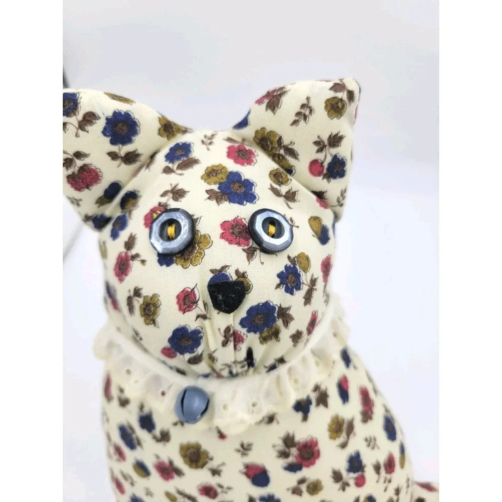 Vintage Handmade Stuffed Folklore Primitive‎ Cat Button Eyes Bell Collar